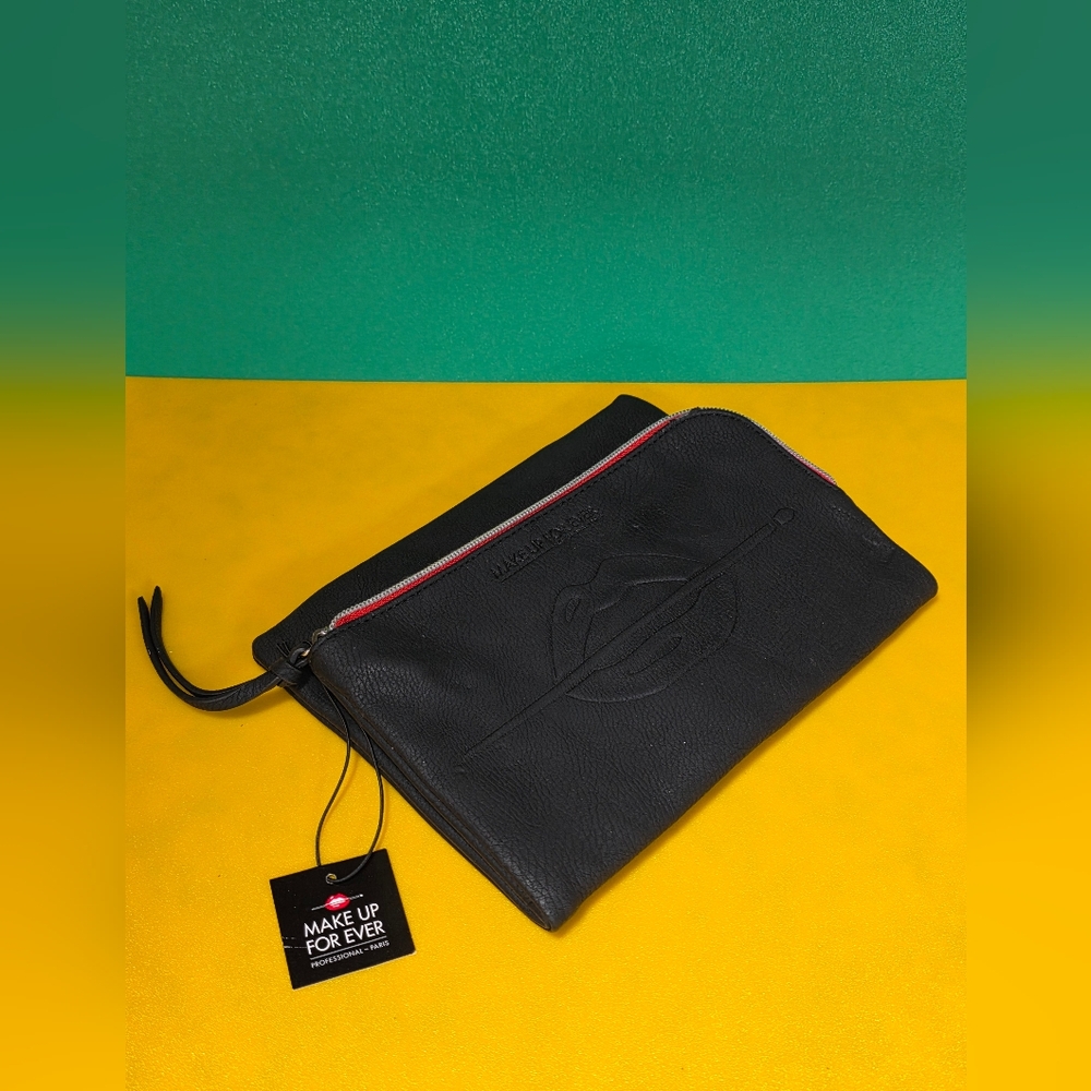 NWT Make Up For Ever fold-over pouch - medium